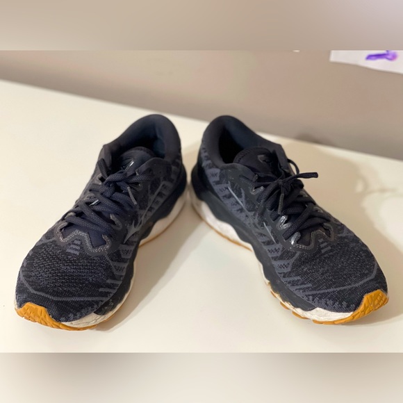 Mizuno Wave Sky 4 Women’s Running Shoes - Size 8W - Picture 3 of 4